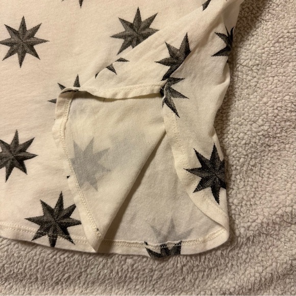 Wildfox Cream Grey Star Octagram Short Sleeve Tee Shirt - Picture 6 of 10